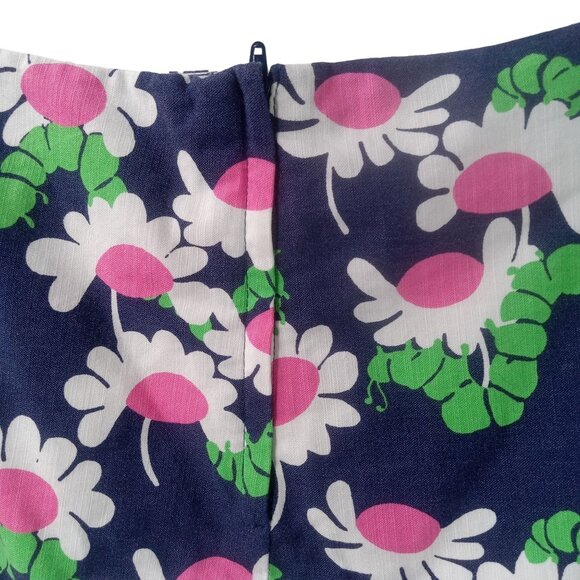 Lilly Pulitzer Tate Yum Yum Mini Skirt Size 10 Bright Navy  Floral Scalloped Hem - Picture 6 of 11